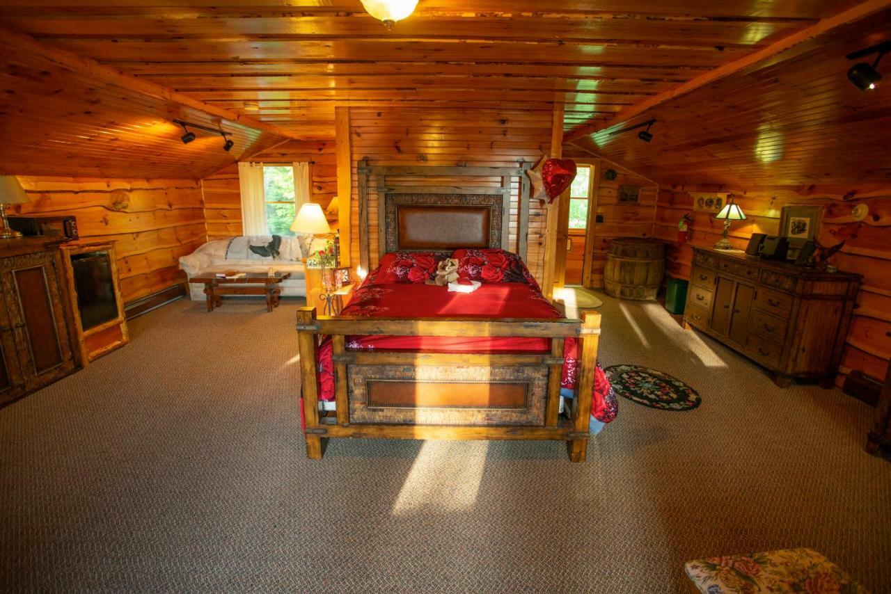 Lake Clear Lodge Exterior photo